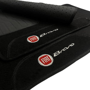 TAPETE CARPETE BRAVO 2011 A 2016 PRETO 4 PEÇAS - Exclusive